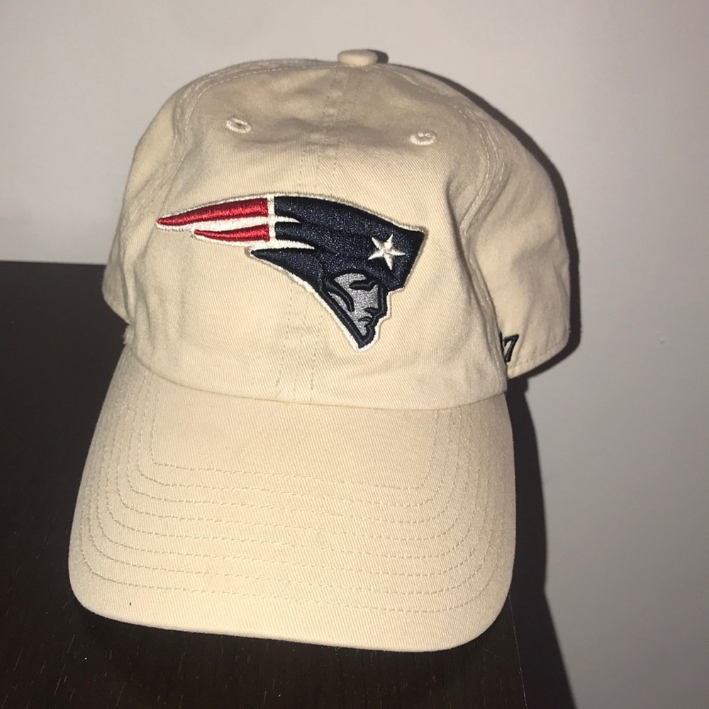 Patriots Cream 47 Clean Up Adjustable Dad Hat